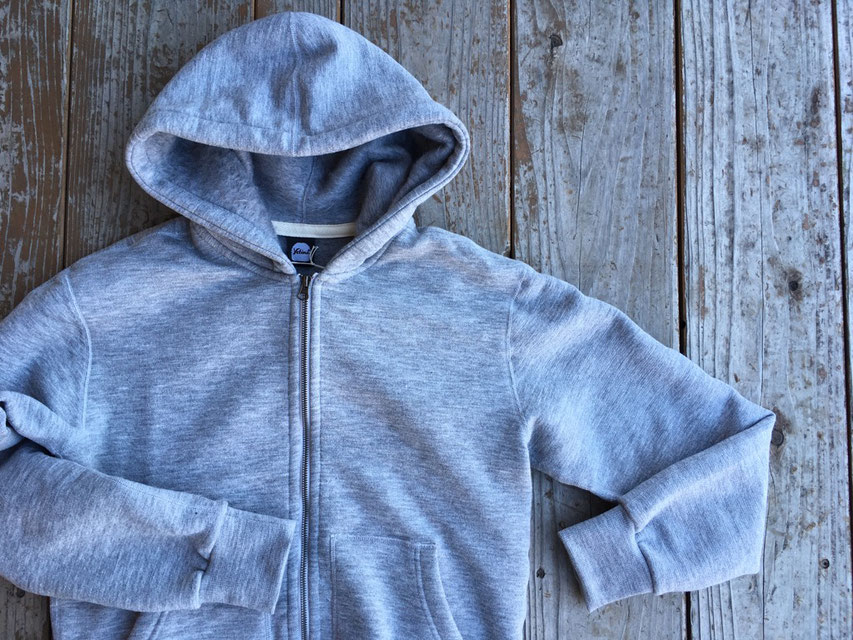 Yetina(イエティナ) fullzip hoodie 各¥29,800(+TAX)