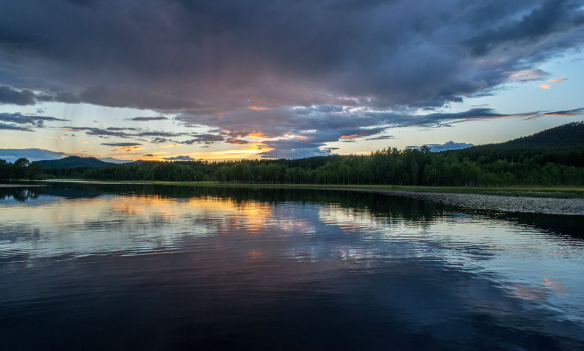 Vikarsjön bei Hedeviken - der See liegt direkt am Campingplatz