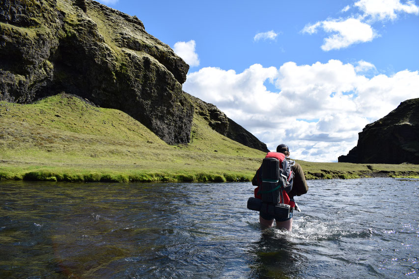 Strútsstígur hiking  - river crossing