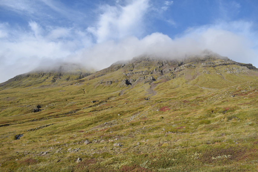 hiking above Havari and Berunes 