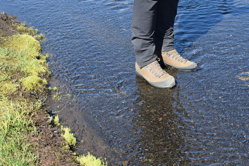 Laugavegur - what to pack, boots and drinking water.