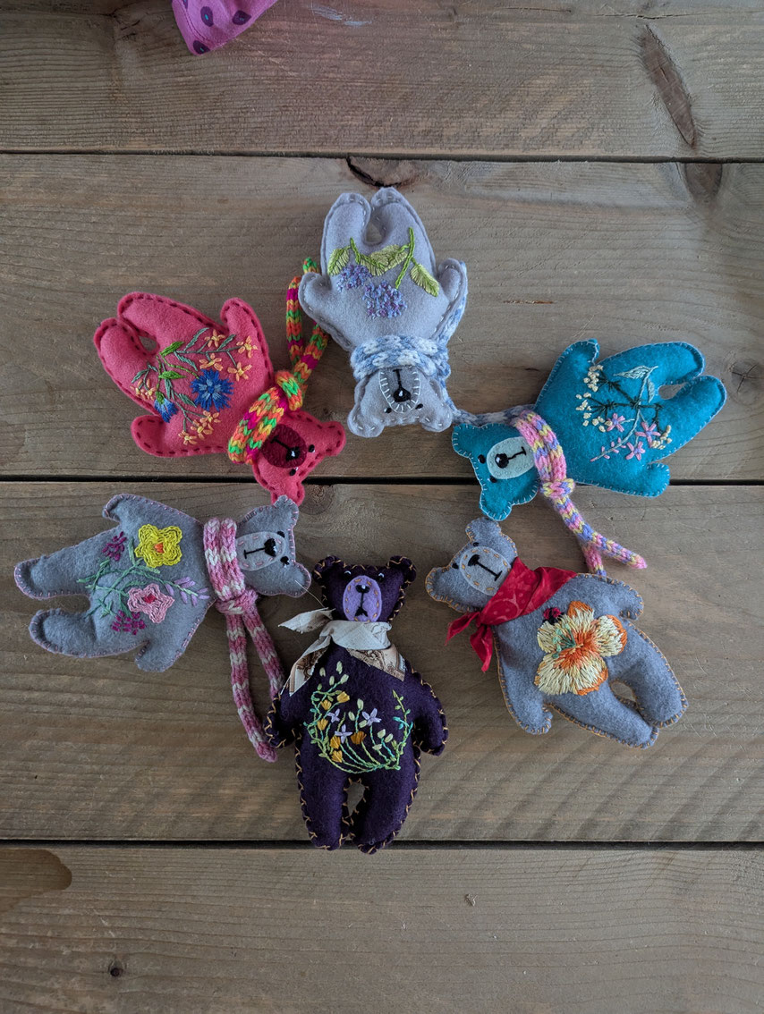  Kleine bloemen beertjes*Little flower bears* Små blomster bjørne model 4