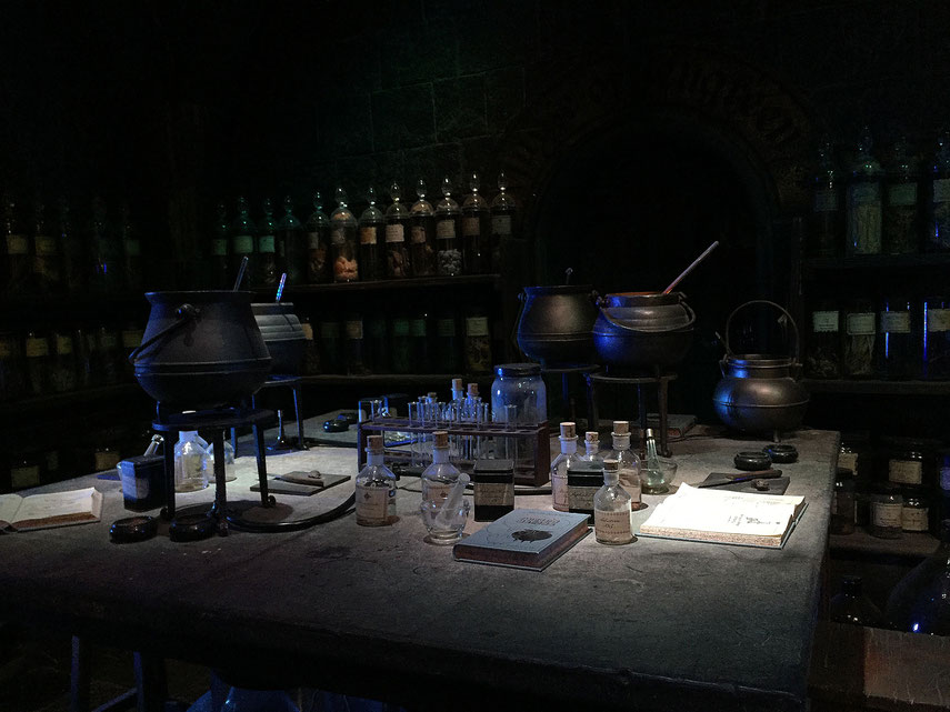 image: nina luca, warner bros london, warner bros studios, harry potter, hogwarts, hogwarts express, harry potter london, harry potter studios, london warner bros