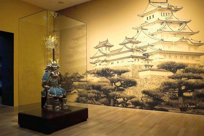 Samurai der Edo Zeit in voller Rüstung, Kunsthalle München 2019