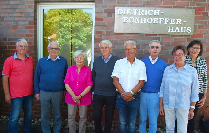 Theo Elbracht,Wolfgang Haschke, Gisela Konetzki, Bernhard Beining, Konrad Baining, Werner Bretz, Bärbel Schenk, Sofia Wendt und Prof. Dr. Wilfried Lenz