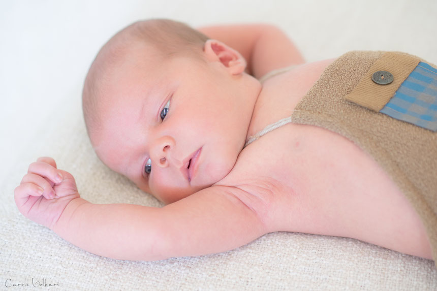 süsse babyfotos, babybilder, newborn fotografie, neugeborene foto