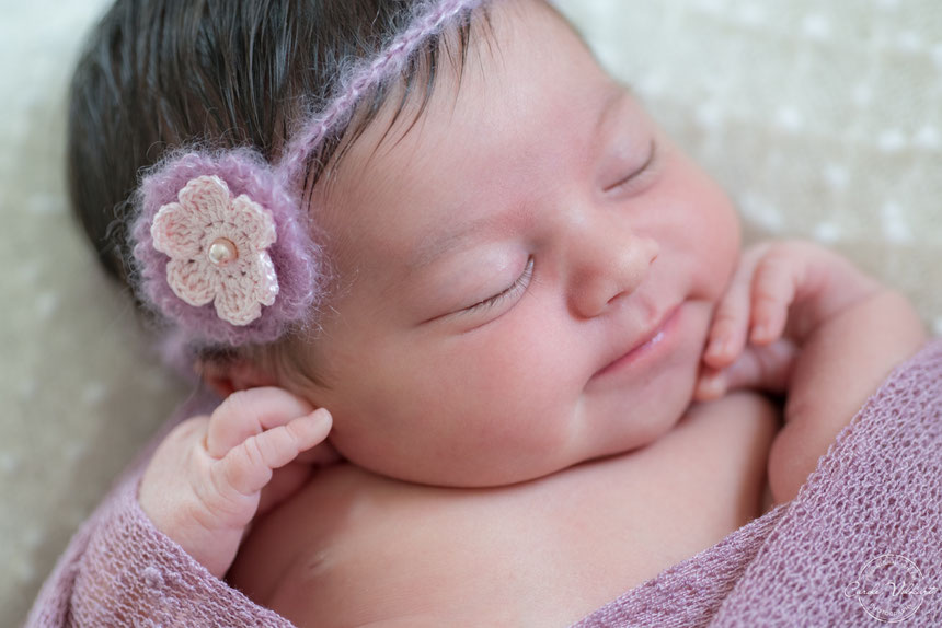 Neugeborenenfotografie, Engelslachen, Engelslächeln, Babyfotografie, Newbornshooting, Babyshooting, Basel, Bern, Zürich, Babyfotografin