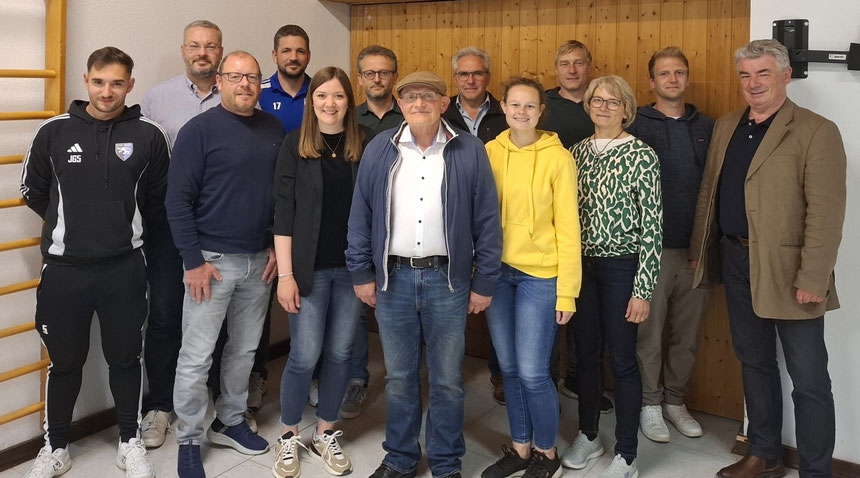 Die neu formierte FCE-Führungsriege