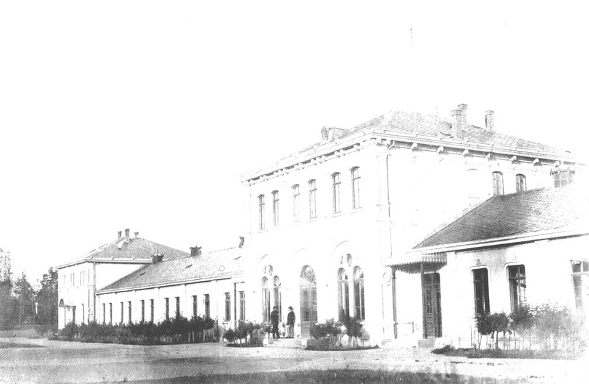 Das alte Badehaus III, mit Blick auf den großen Sprudel . Digitale Leihgabe vom Deutschen Buchkontor, Bad Nauheim, Stresemannstr. 5