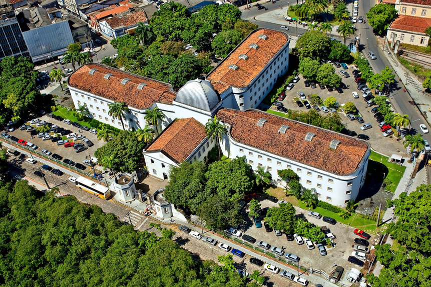 gefängnis, recife, kulturhaus, souvenirs,  handwerksmarkt, pernambuco, brasilien, shop, kunstmarkt, city tour, gefängnis