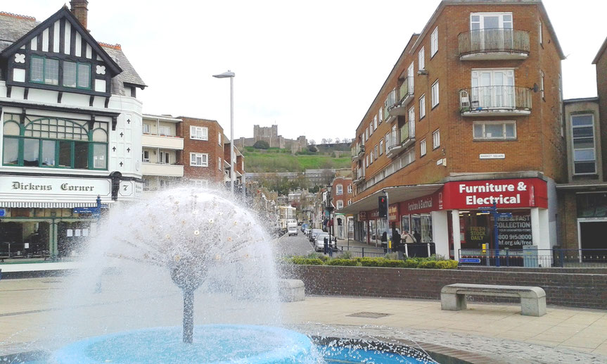 Haltestelle des Shuttlebusses in der King Street in Dover