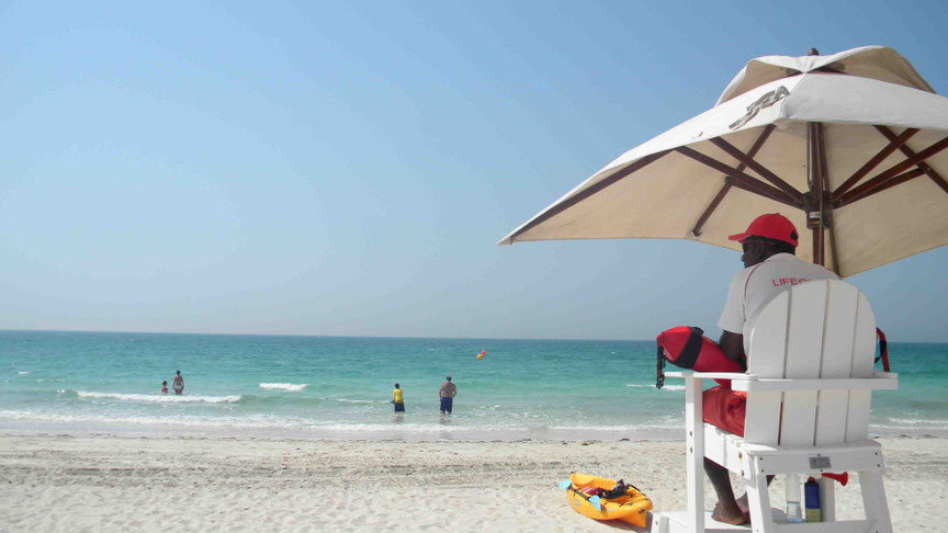 Strand in Abu Dhabi (hier Saadiyat Beach Club)