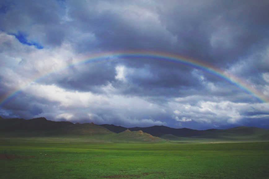 bigousteppes mongolie camion vallée piste route steppes arcenciel