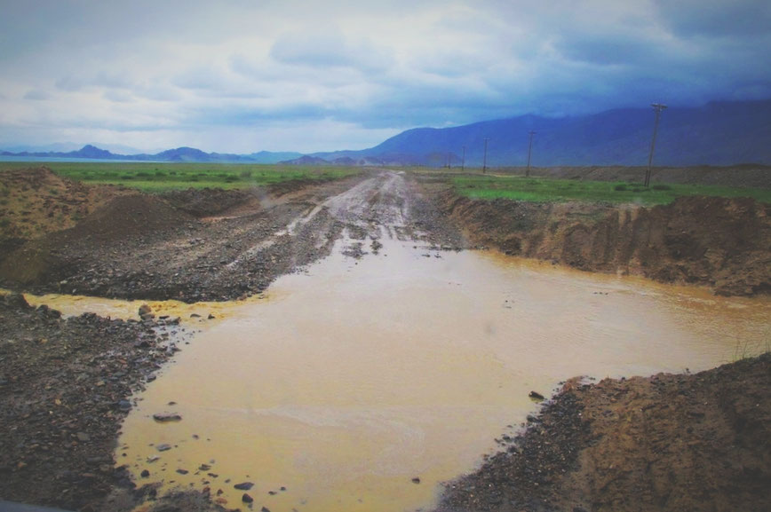 bigousteppes mongolie piste route eau pluie boue