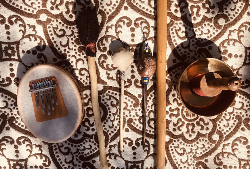 altar, instruments, singing bowl