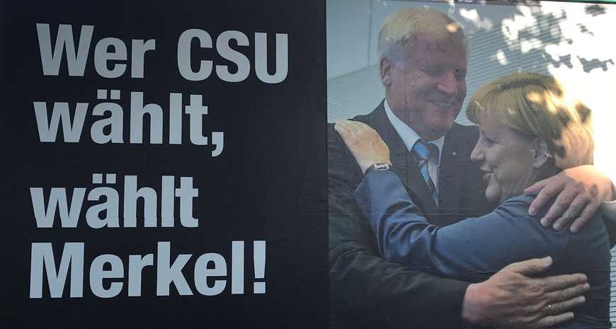 ¨Quem vota para a CSU, vota para a Merkel¨, diz o cartaz.