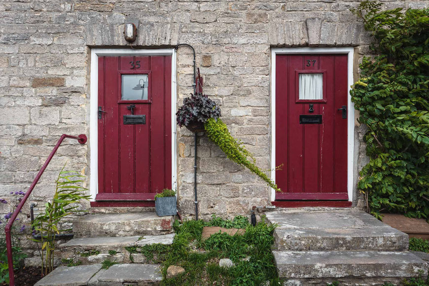 Corfe Castle, Dorset, England, Architektur, Türen und Fenster, Türen, Alte Türen
