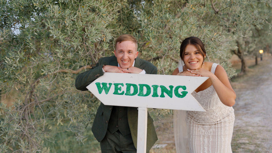 destination wedding in Tuscany at Borgo Tre Rose in Montepulciano. Couple Session
