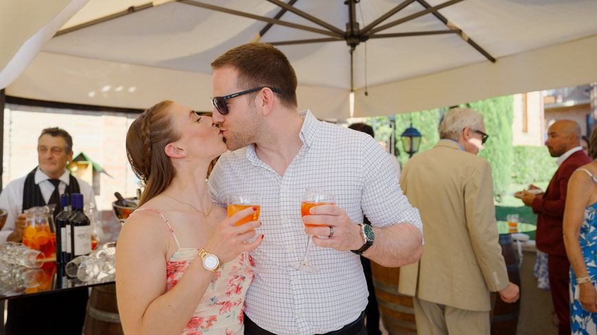 destination wedding in Tuscany at Borgo Tre Rose in Montepulciano. The aperitif