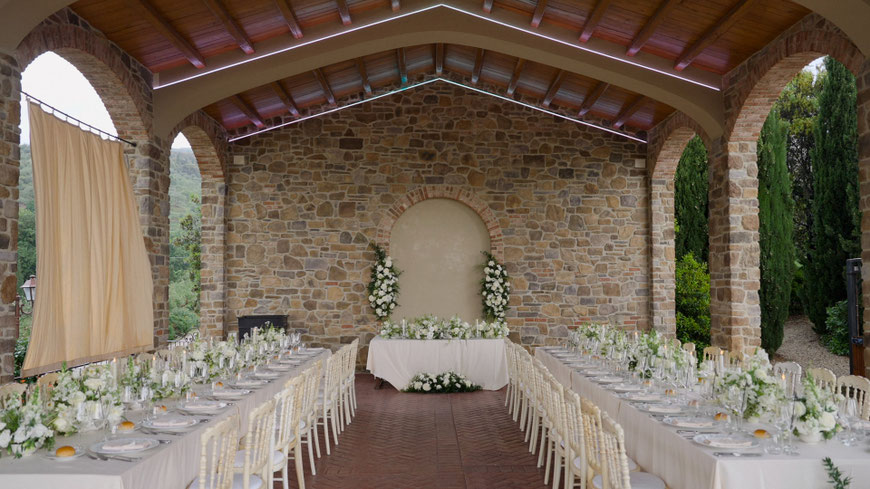 destination wedding in Umbria at Villa Baroncino a venue on Trasimeno lake. Drone shot