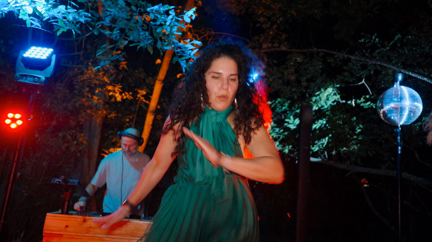 DJ set in the forest during a wedding at Château de Villele