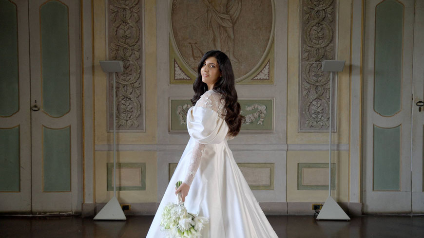 Jewish wedding ceremony at Villa Borromeo, captured in an emotional wedding video