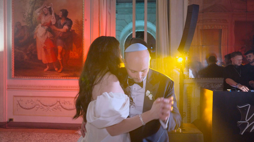 Jewish wedding ceremony at Villa Borromeo, captured in an emotional wedding video