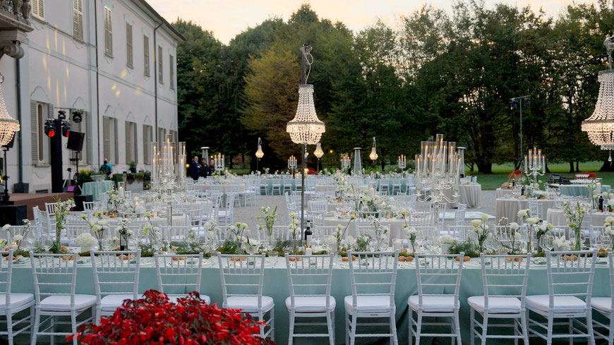 Jewish wedding ceremony at Villa Borromeo, captured in an emotional wedding video