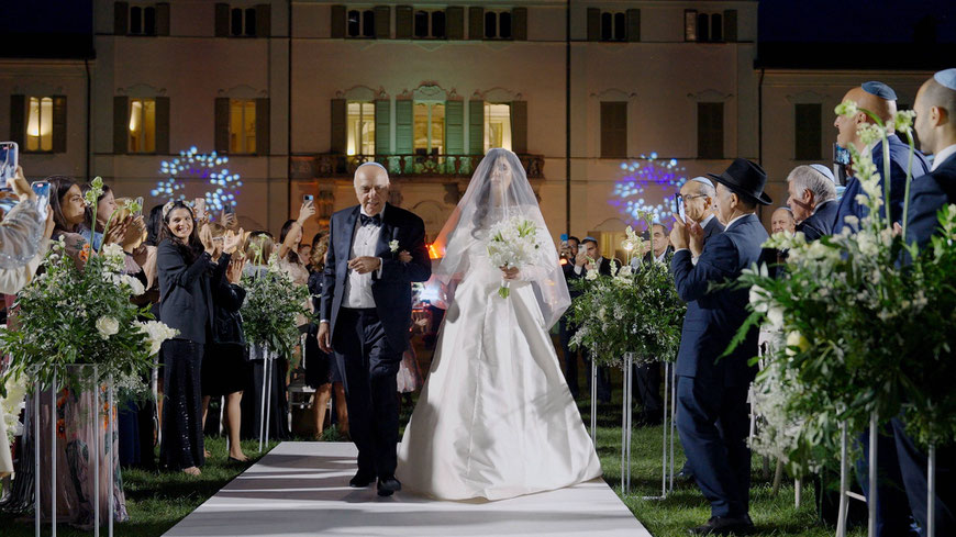 Jewish wedding ceremony at Villa Borromeo, captured in an emotional wedding video