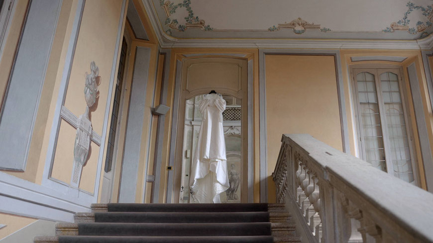 Jewish wedding ceremony at Villa Borromeo, captured in an emotional wedding video