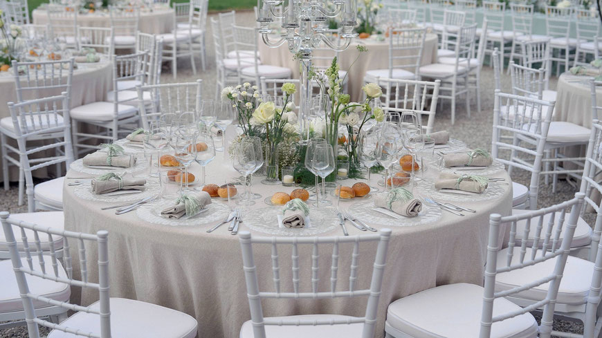Jewish wedding ceremony at Villa Borromeo, captured in an emotional wedding video