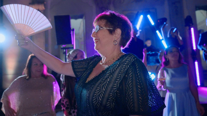 Jewish wedding ceremony at Villa Borromeo, captured in an emotional wedding video