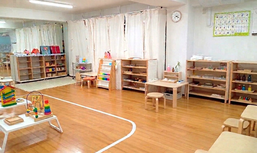 京都市のモンテッソーリ幼児教室の落ち着いた教室環境
