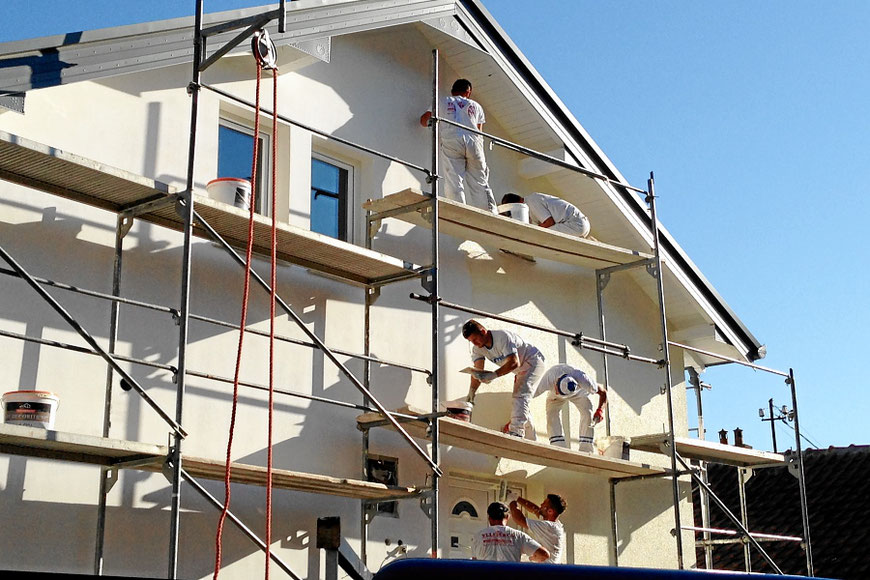 Fassade verputzen für einen Neubau in Muttenz