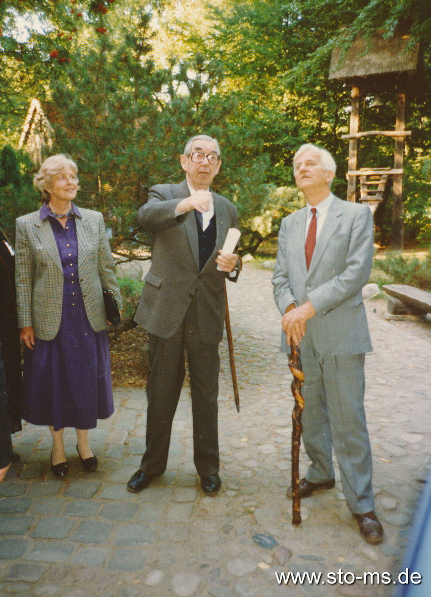 Bundespräsident Richard von Weizsäcker und Frau 1991 auf dem Mühlenhof