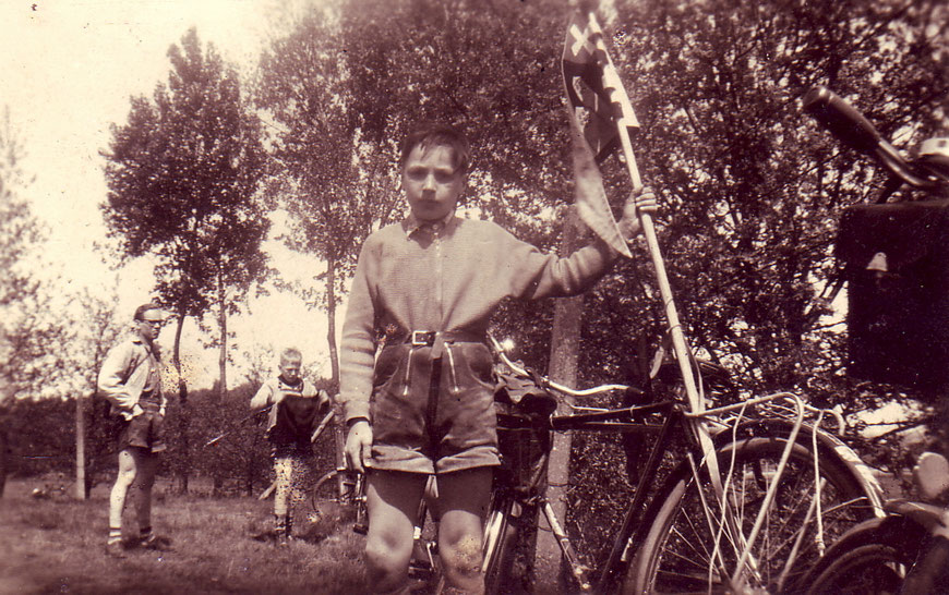 Wilfried als Wimpelträger der Wikinger bei den Jungschärlern
