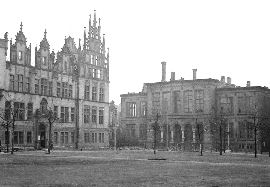 Universität mit Landesmuseum um 1947 - Sammlung Stoffers (Münsterländische Bank Thie - Stadtarchiv)