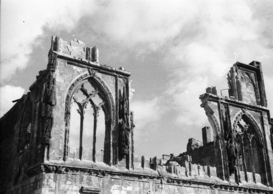 Sommer 1945 - Der Rathausgiebel - Foto Carl Pohlschmidt - ULB Münster