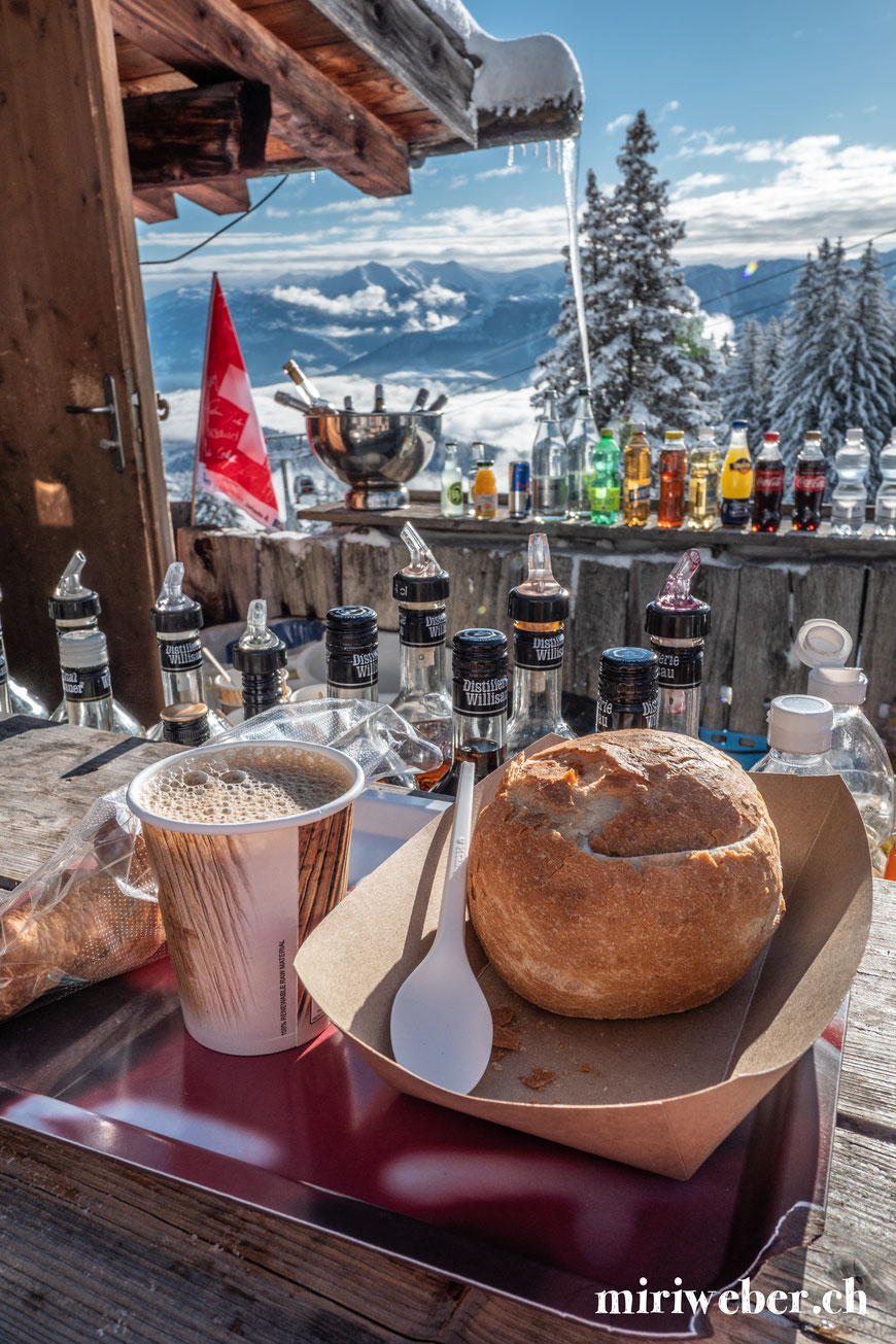 Curnius, Laax, Falera, Berghütte, Take away, Restaurant, Winter, Öffnungszeiten, Skigebiet