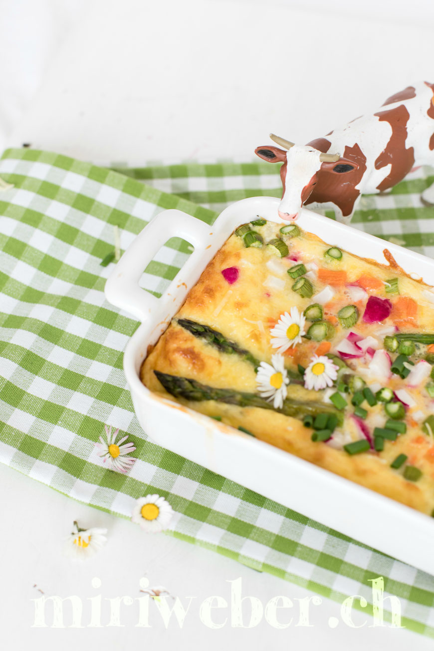 low carb, Frühlingstortilla, Spargel Rezepte, gesundes Rezept mit Spargeln, Spargel Auflauf, Spargel Tortilla, Spargeln überbacken, abnehmen, Tipps, Frühlings Rezept