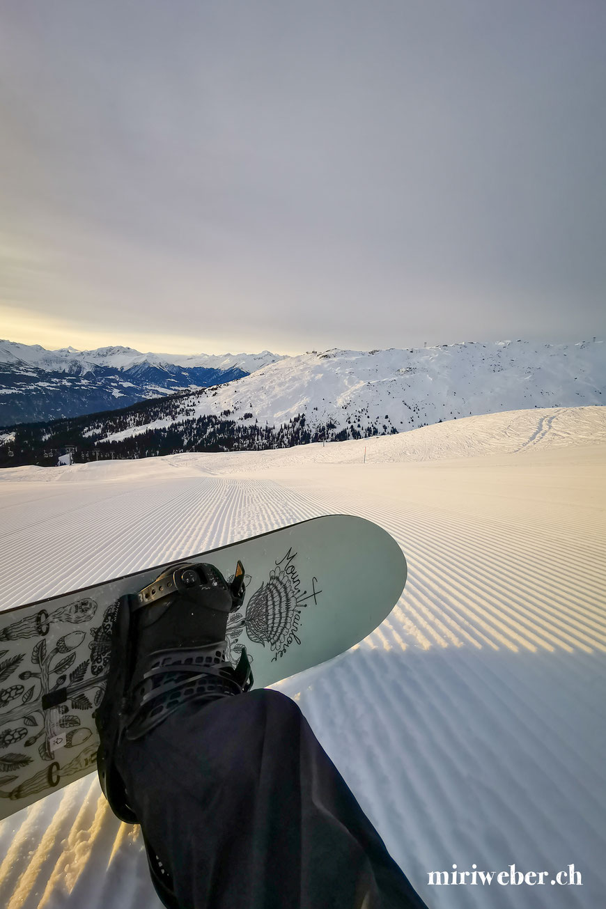 Burton Store Laax, Abfahrt Alp Nagens, Burton Snowboard, Graubünden, Schweiz, Content Creator, Fotografin, Fotograf