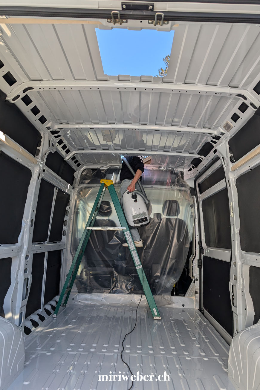 Van Ausbau, Lieferwagen Ausbau, Van, Lieferwagen, Citroen Jumper, drei Personen, Bike, Bike Garage,  epicply Holz, epicply, Schweiz, Familie, einfach, Liste, praktisch, platzoptimiert, Kosten, Zeit