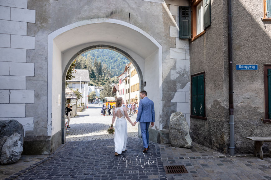 Ilanz, Zivilstandesamt, Casa Gronda, Fotografin, Flims, Laax, Falera, Hochzeitsfotograf, Berg Hochzeit, heiraten