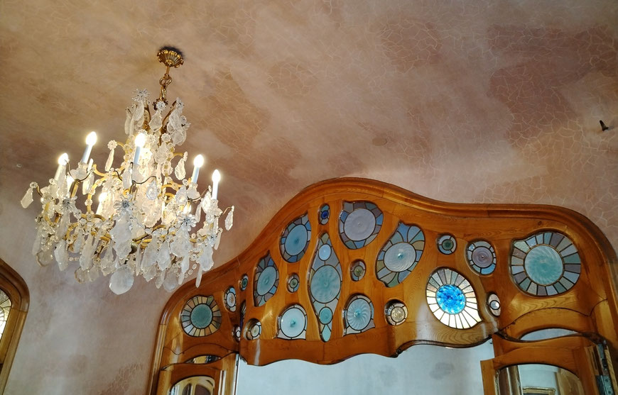 Salle latérale attenante au salon principal de la Casa Batlló