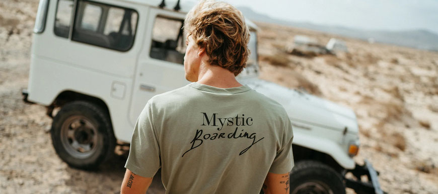 Mystic Boarding T-Shirts, Longsleeve und Tanktops