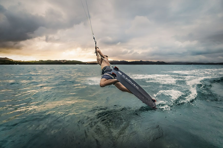 Carved Imperator 7 Kiteboard in ACTION bei WindSucht