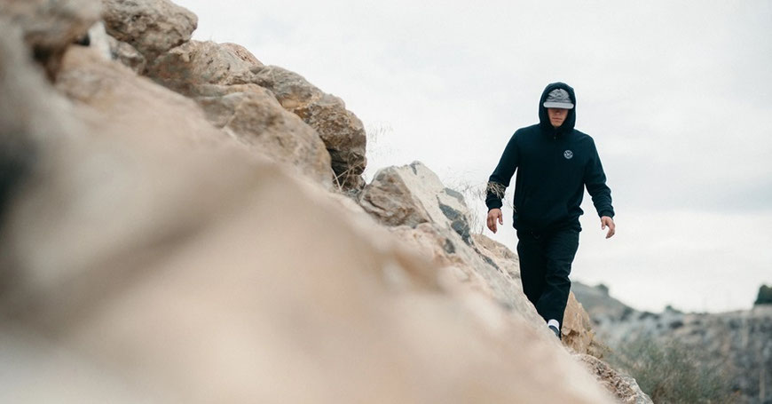 Mystic Brand Hood Sweat Army im Angebot bei WindSucht