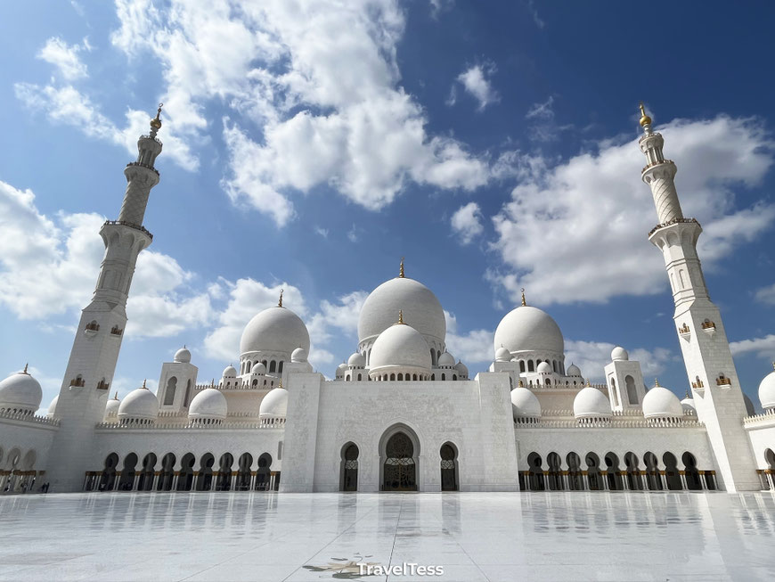 Sjeik Zayed Moskee bezoeken