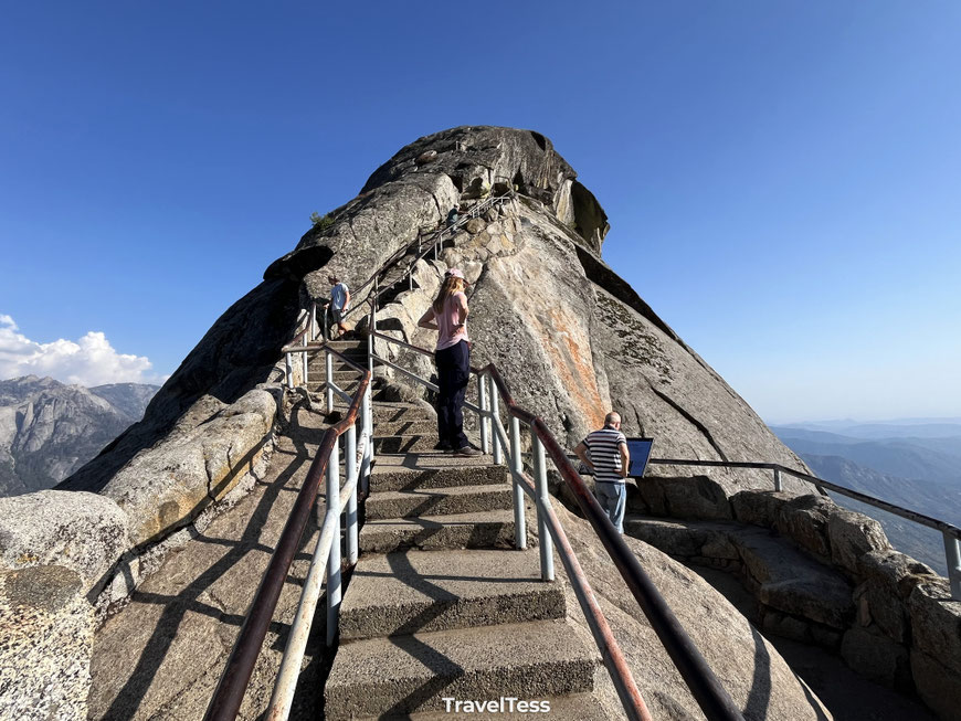 Top Moro Rock Trail