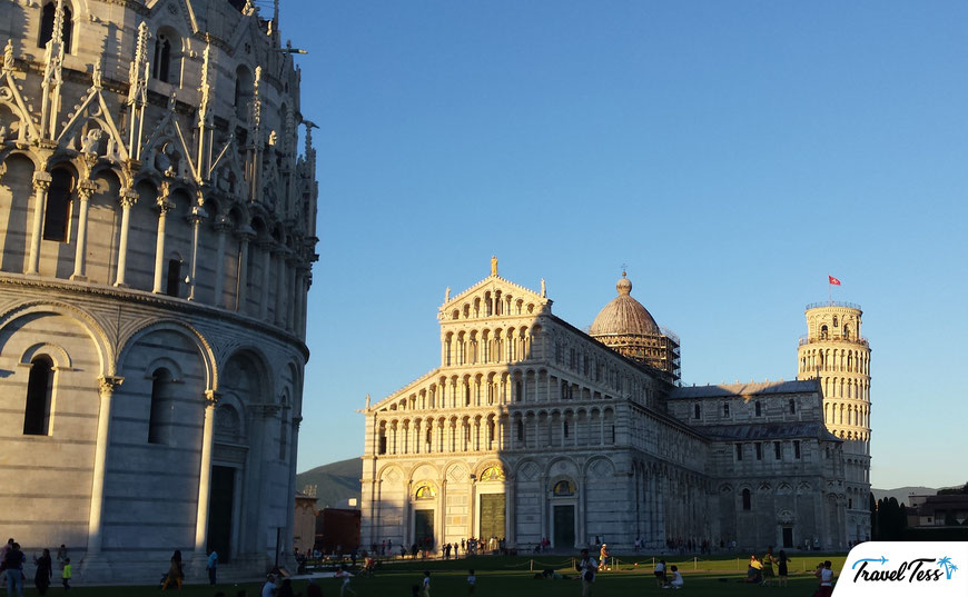 Plein van de Scheve Toren van Pisa